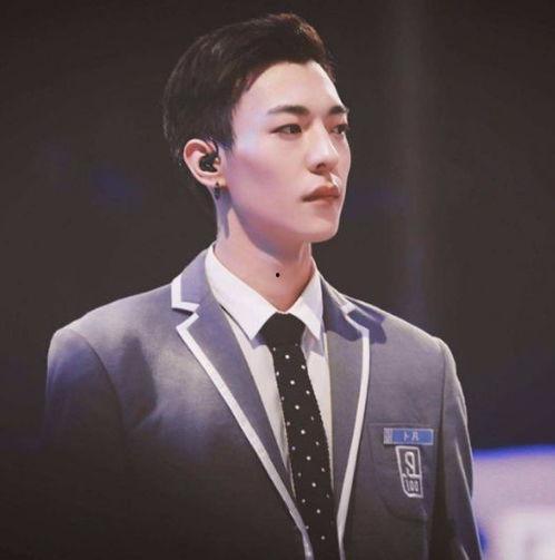 娱乐吃瓜丫卜凡